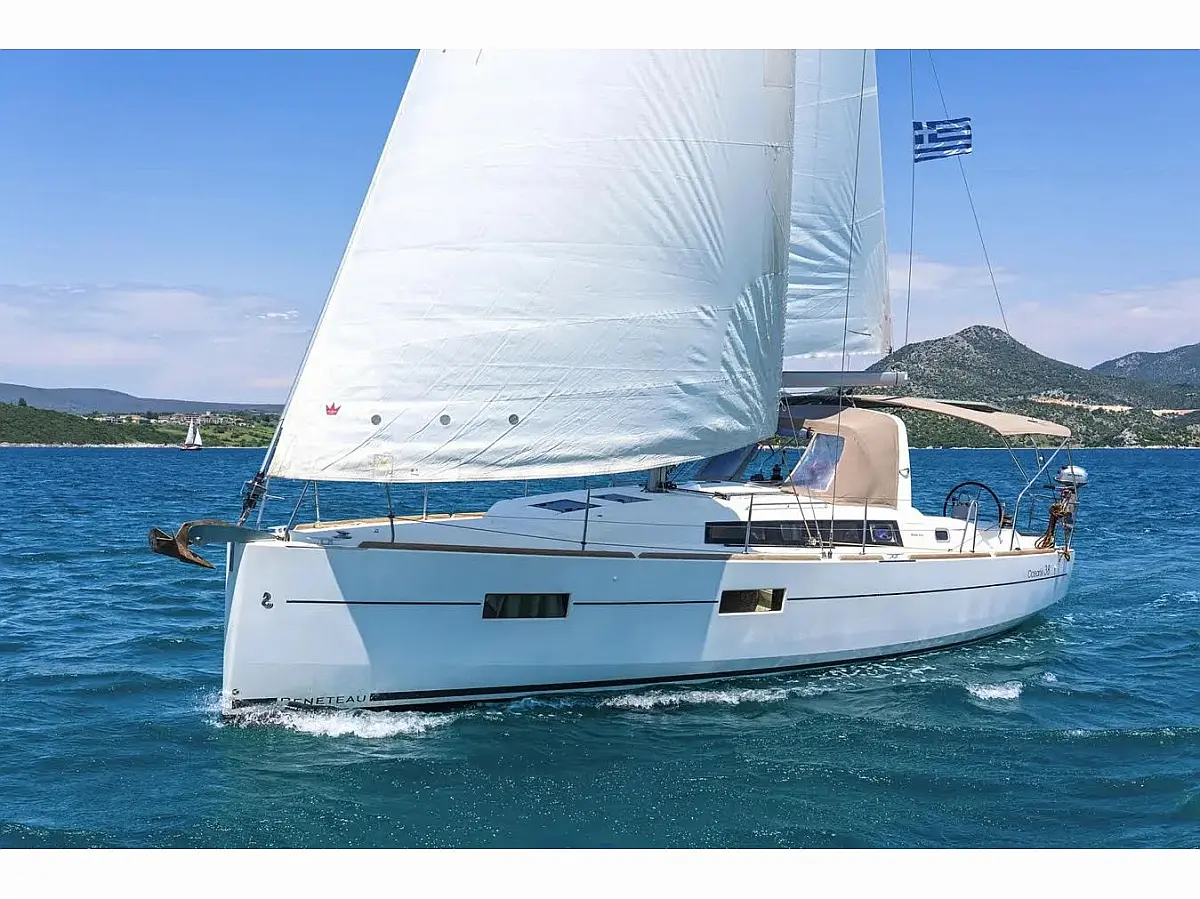 Oceanis 38